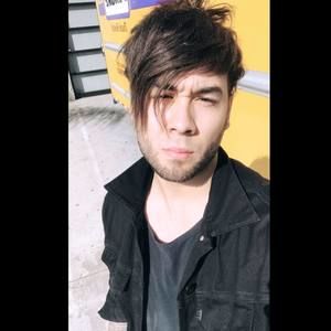 Meet your Posher, Jonathan